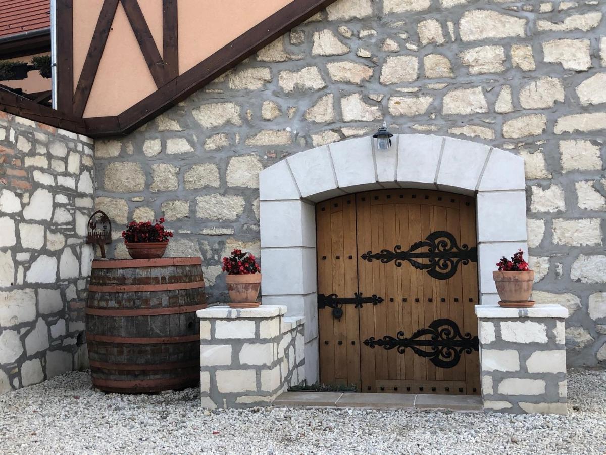 Madárlátta Vendégház Fertőrákos Exterior foto